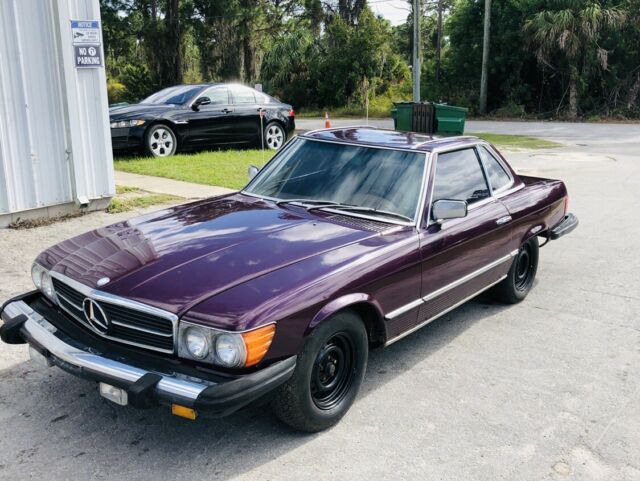 Mercedes-Benz SL-Class 1979 image number 25