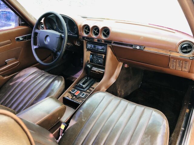 Mercedes-Benz SL-Class 1979 image number 28