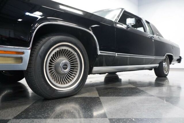 Lincoln Continental 1978 image number 47