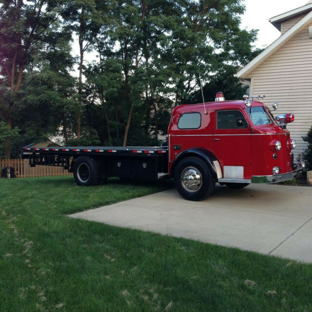 American LaFrance RestoMod 1952 image number 6