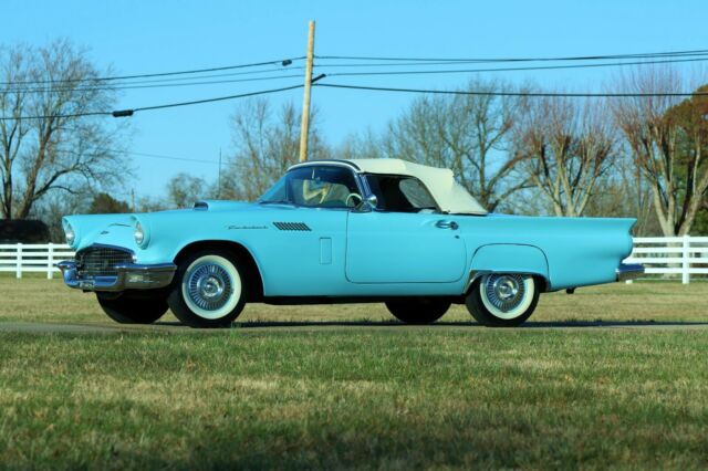 Ford Thunderbird 1957 image number 23