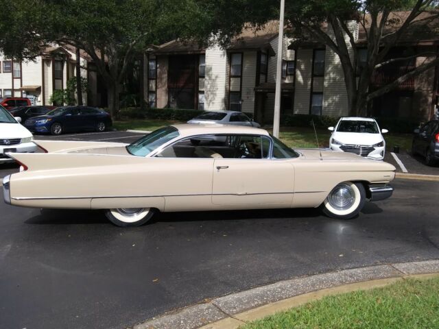 Cadillac Series 62 1960 image number 31