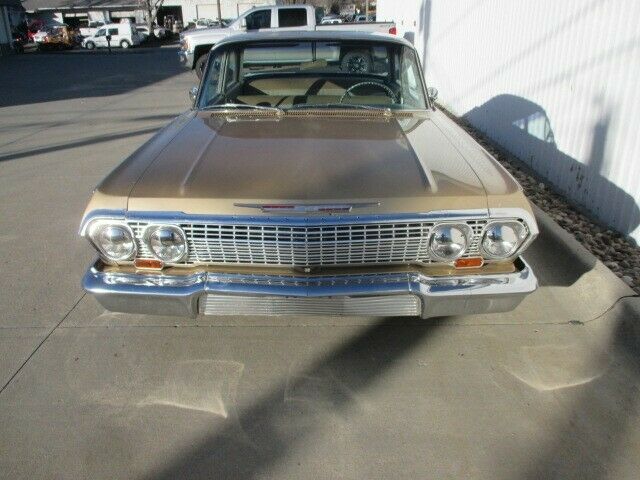 Chevrolet Impala 1963 image number 28