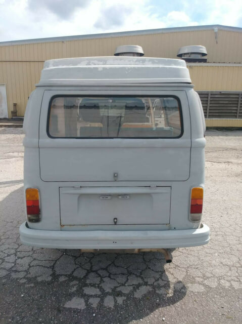 Volkswagen Bus/Vanagon 1975 image number 30