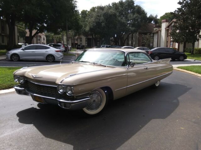 Cadillac Series 62 1960 image number 28