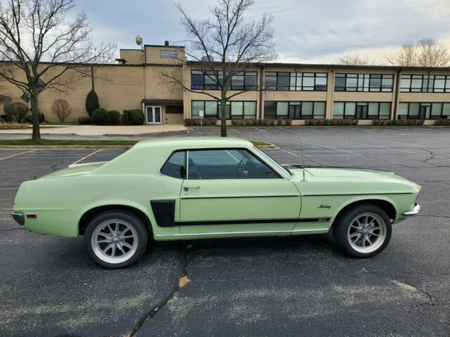 Ford Mustang 1969 image number 2