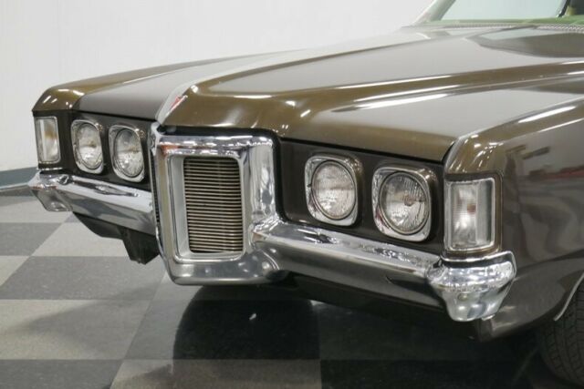 Pontiac Grand Prix 1969 image number 22