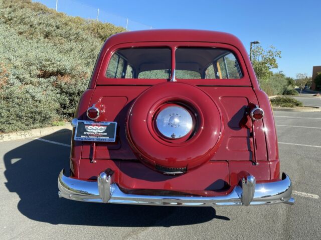 Ford Custom Deluxe Woody 1950 image number 31