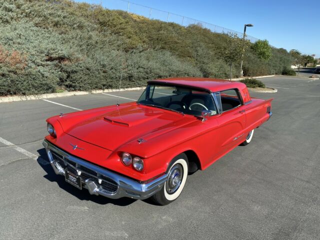 Ford Thunderbird 1960 image number 1