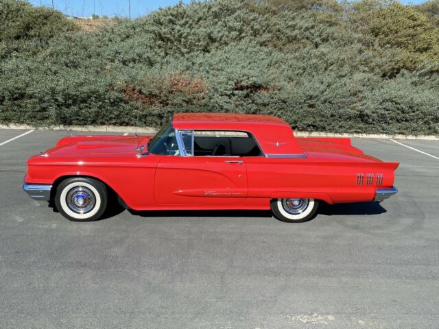 Ford Thunderbird 1960 image number 27