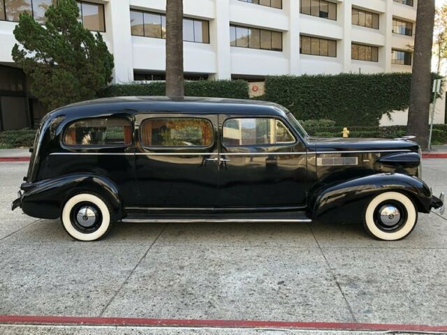 Cadillac Lasalle Hearse 1939 image number 32