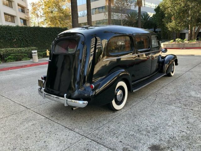 Cadillac Lasalle Hearse 1939 image number 7