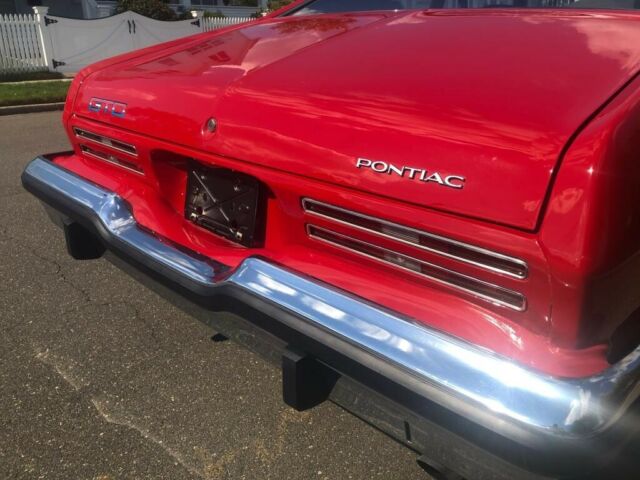 Pontiac GTO 1974 image number 10