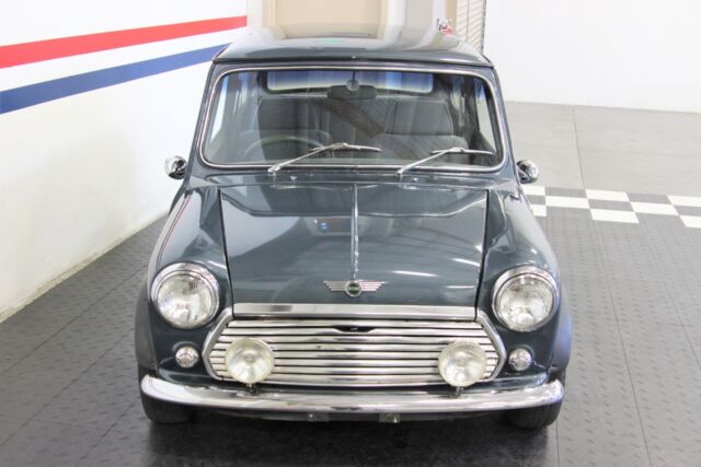 Austin Mini Cooper 1971 image number 30