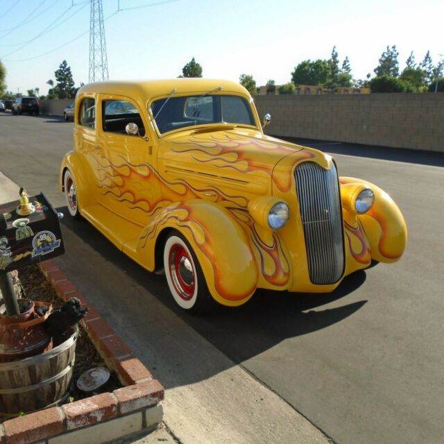 Plymouth 2 door sedan 1936 image number 13