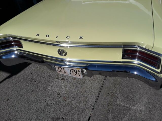 Buick Special 1964 image number 21