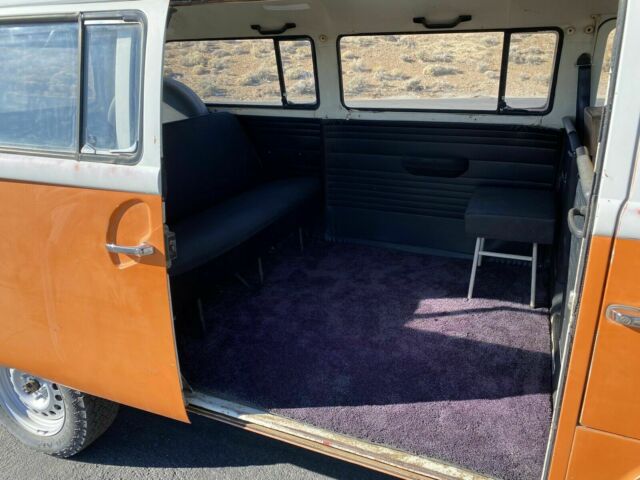 Volkswagen bus 1972 image number 13