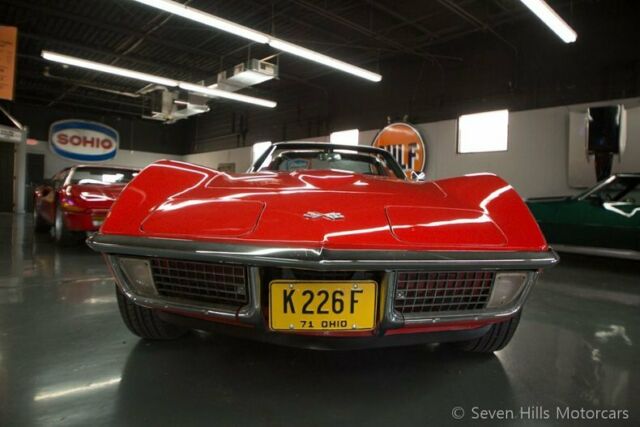 Chevrolet Corvette 1971 image number 17