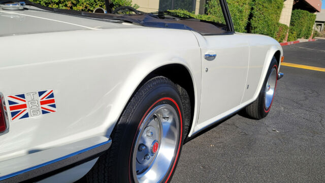 Triumph TR-6 1973 image number 2