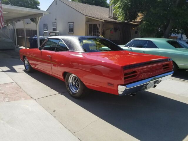 Plymouth Road Runner 1970 image number 12