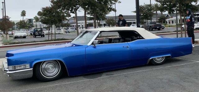 Cadillac DeVille Convertible 1969 image number 4