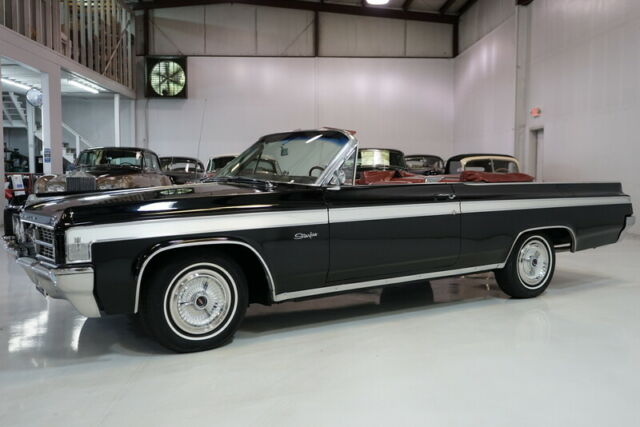 Oldsmobile Starfire 1963 image number 0