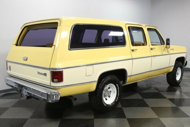 Chevrolet Suburban 1979 image number 13