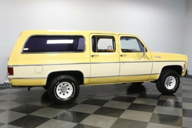 Chevrolet Suburban 1979 image number 14