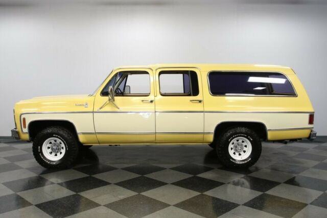 Chevrolet Suburban 1979 image number 2