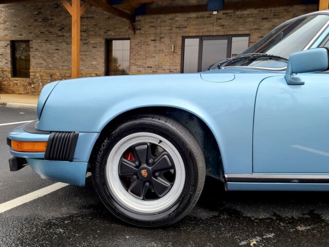 Porsche 911 1979 image number 22