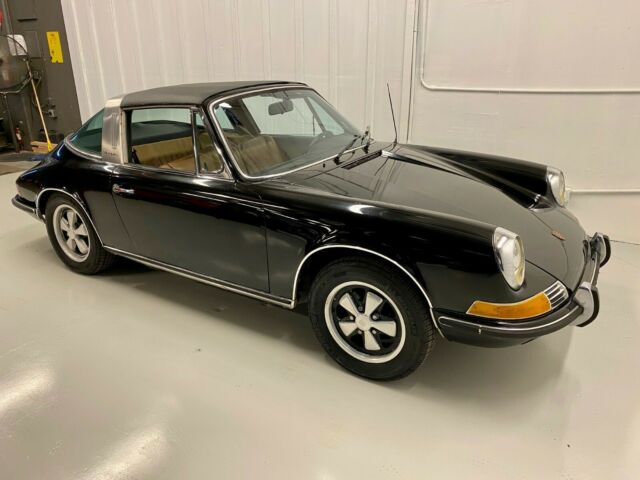 Porsche 911 1971 image number 2