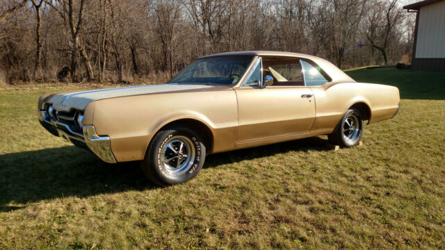 Oldsmobile Cutlass 1967 image number 1