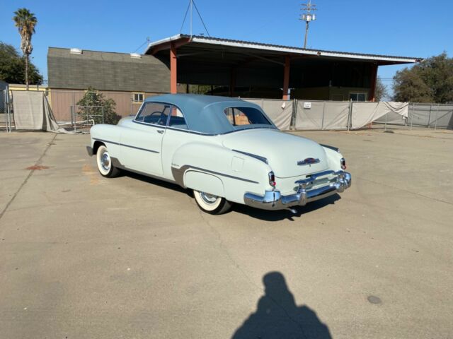 Chevrolet Styleline Deluxe 1952 image number 2