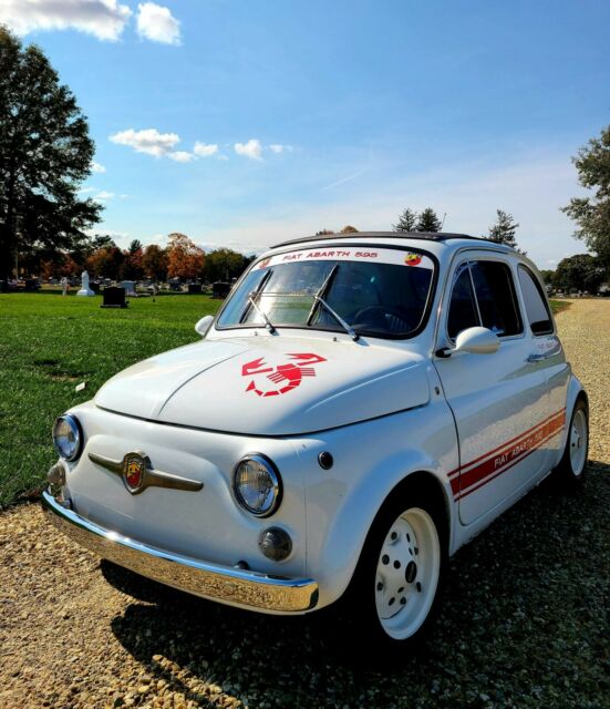 Fiat 500L 1970 image number 12