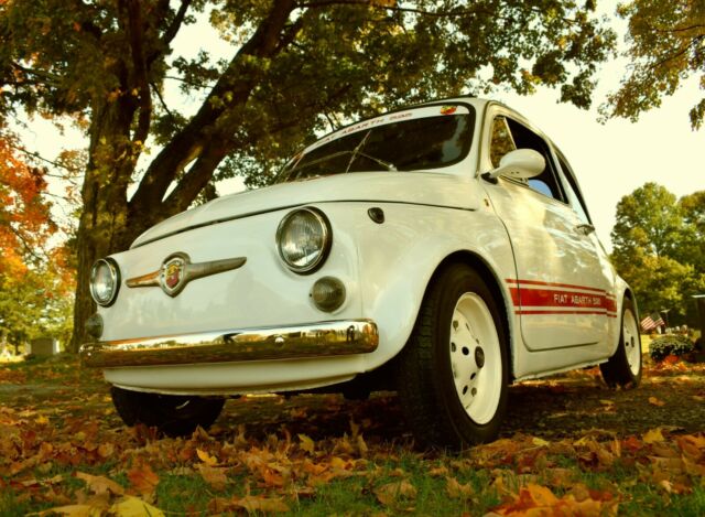 Fiat 500L 1970 image number 21