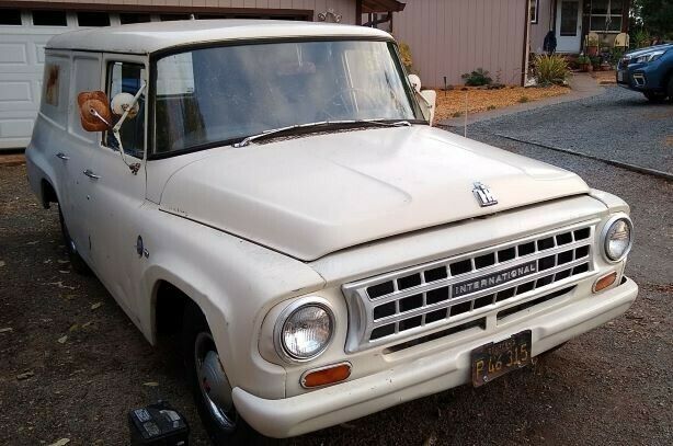 International Harvester 1000C 1964 image number 1