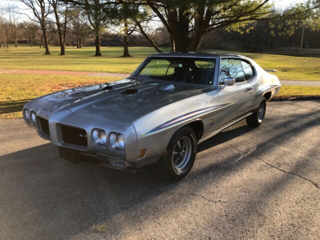 Pontiac GTO 1970 image number 2