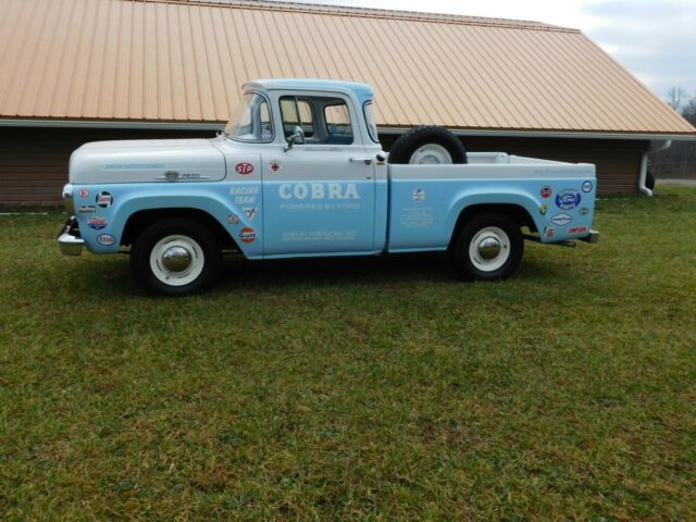 Ford F-100 1959 image number 2