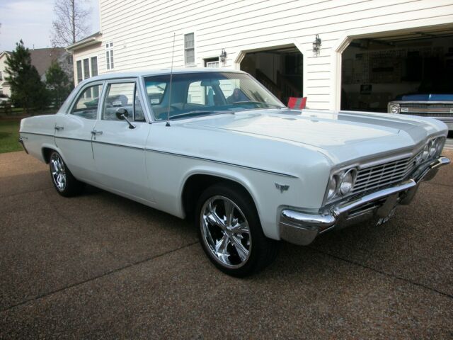 Chevrolet Bel Air/150/210 1966 image number 2