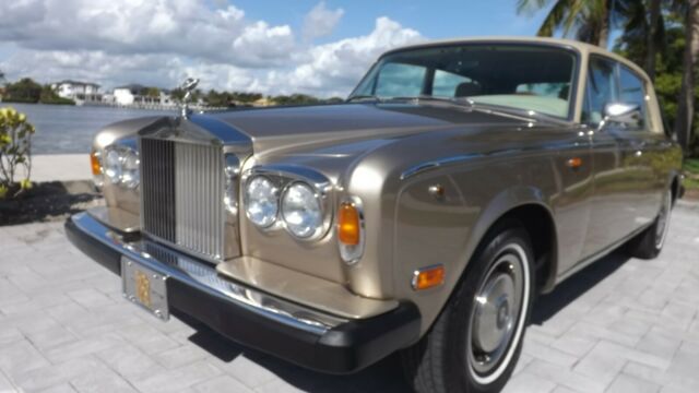 Rolls-Royce Wraith 1978 image number 12