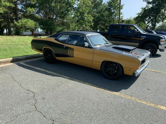 Plymouth Duster 1971 image number 25