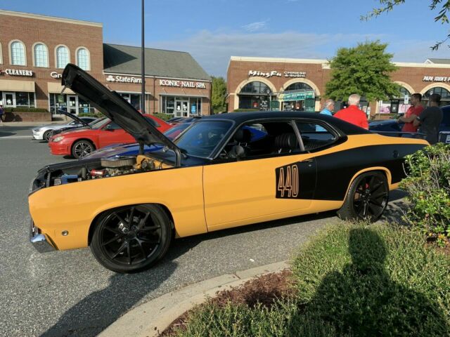 Plymouth Duster 1971 image number 27