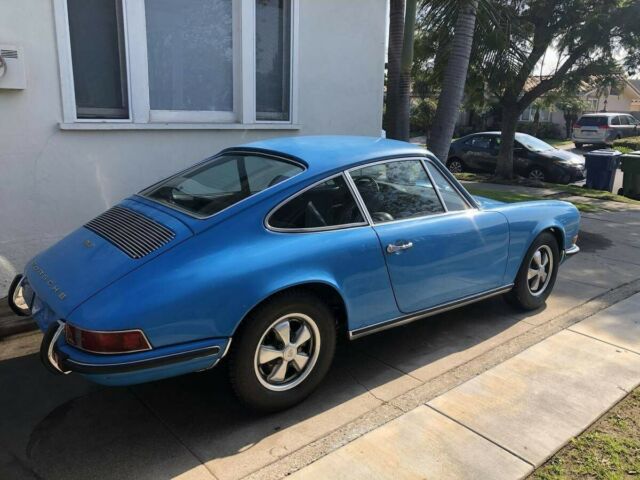 Porsche 911 1971 image number 28