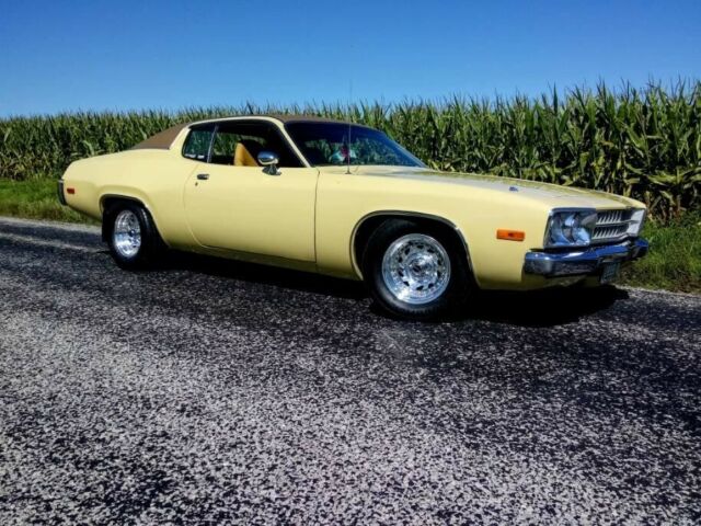 Plymouth Satellite 1973 image number 1