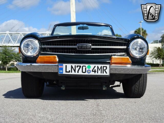 Triumph TR-6 1971 image number 10