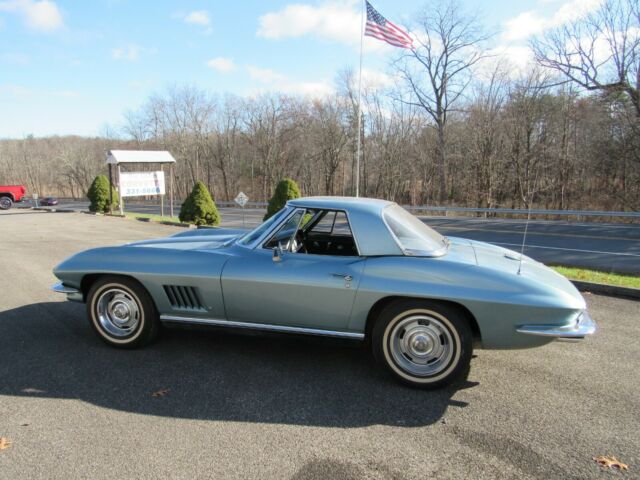 Chevrolet Corvette 1967 image number 30