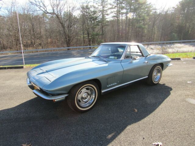 Chevrolet Corvette 1967 image number 31