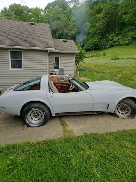 Chevrolet Corvette 1979 image number 0