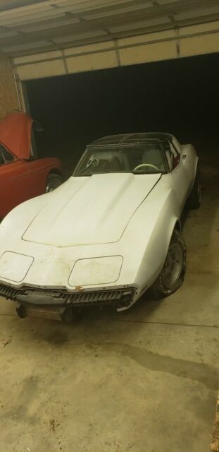 Chevrolet Corvette 1979 image number 26