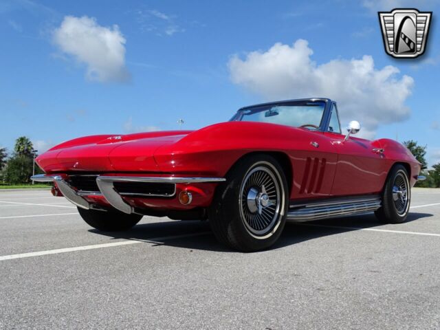 Chevrolet Corvette 1965 image number 19